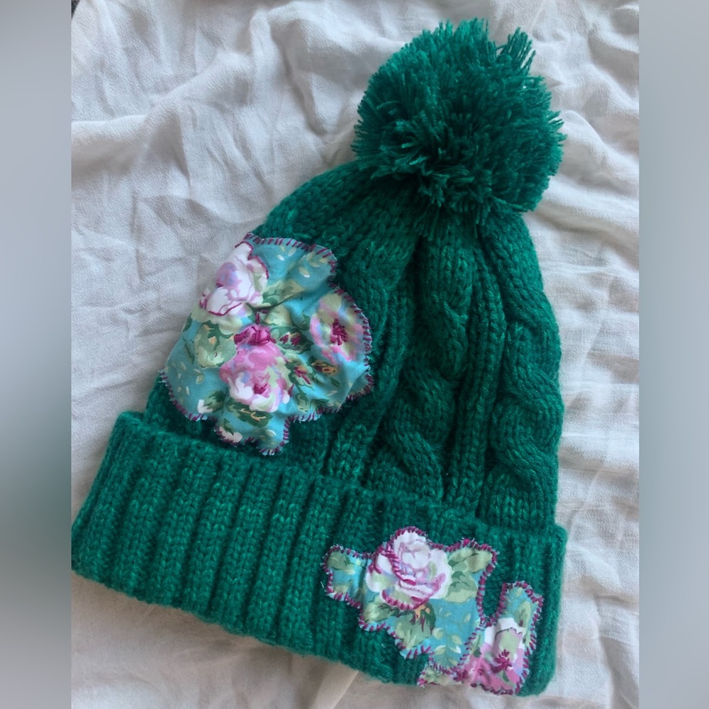 Appliquéd Embroidered Pom Hat